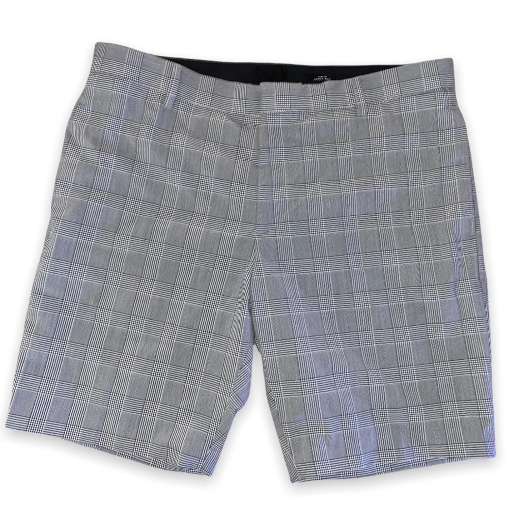 H&M Casual Dress Shorts !